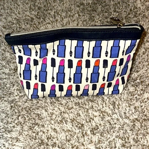 Estée Lauder “Everybody Wants A Little Luxury” Lipstick/Mascara Cosmetic Bag NWT - Picture 4 of 5
